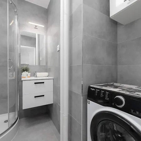Apartment Cosy Centre By Renters